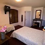 Logis L'auberge Basque オゾン