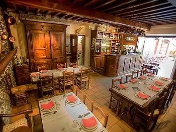 Logis L'auberge Basque 2*